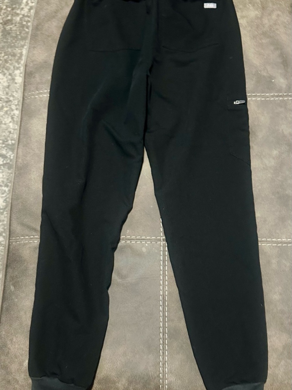 High waisted Zamora fig joggers. Small